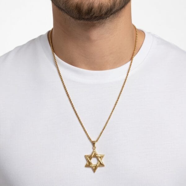 Alternative view of שרשרת מגן דוד פסים שחורים - זהב