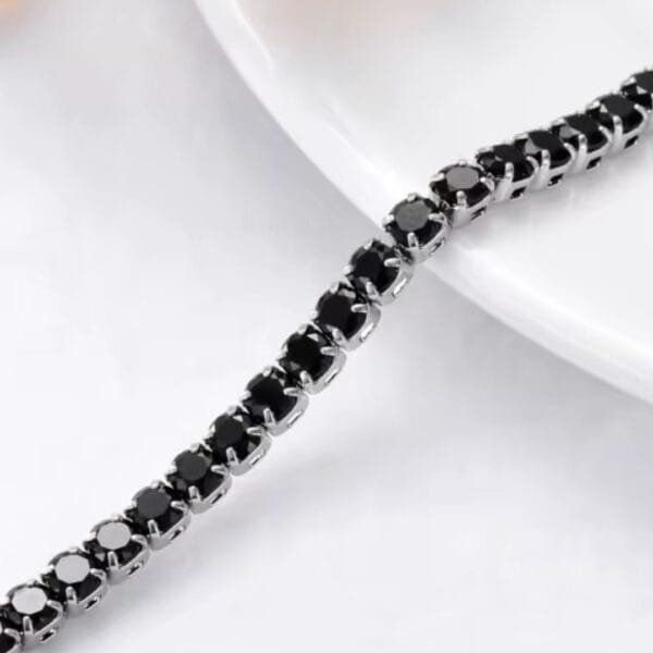 צמיד טניס שחור 2 צמיד טניס שחור 2