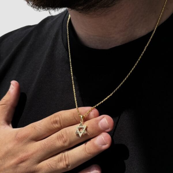 שרשרת מגן דוד כסף 925 שחור זהב 1 שרשרת מגן דוד כסף 925 שחור זהב 1